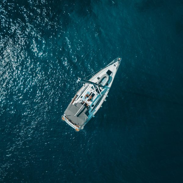 oliver-sjostrom-6iH-qD2kPLk-unsplash
